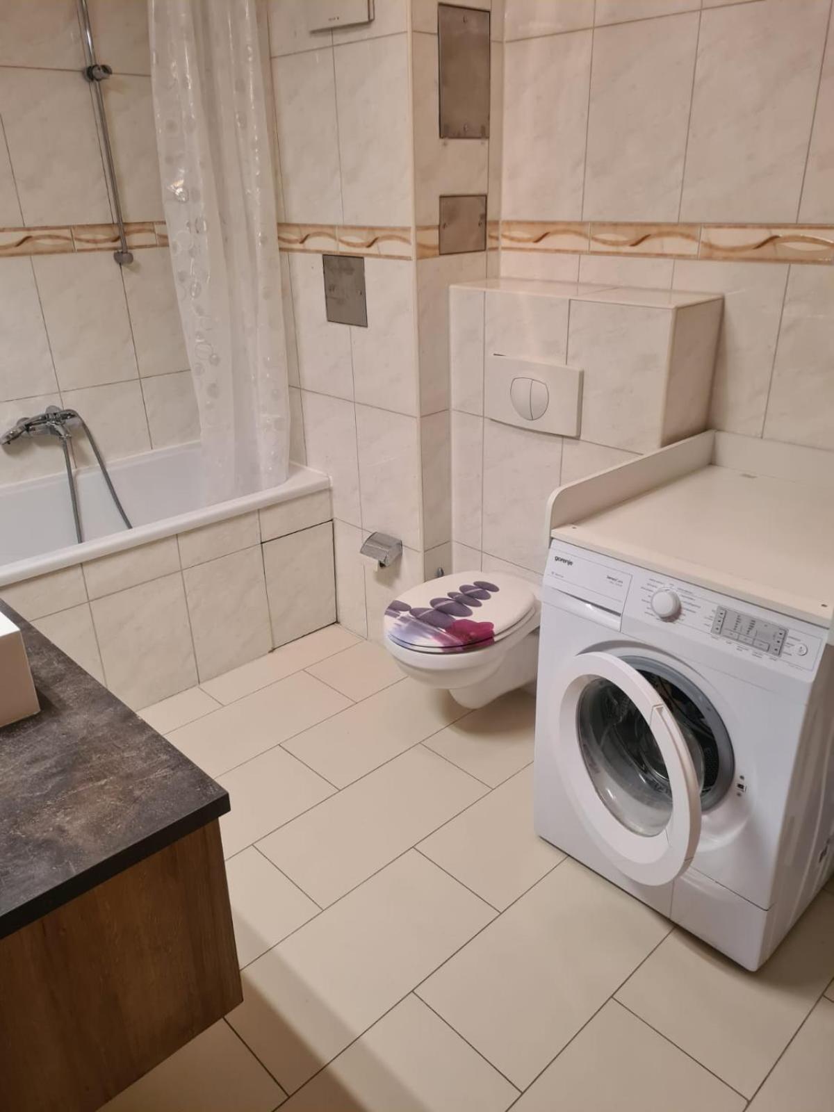 Top Apartment In Langenhagen Hannover Eksteriør billede
